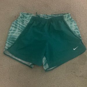Nike green tye die shorts